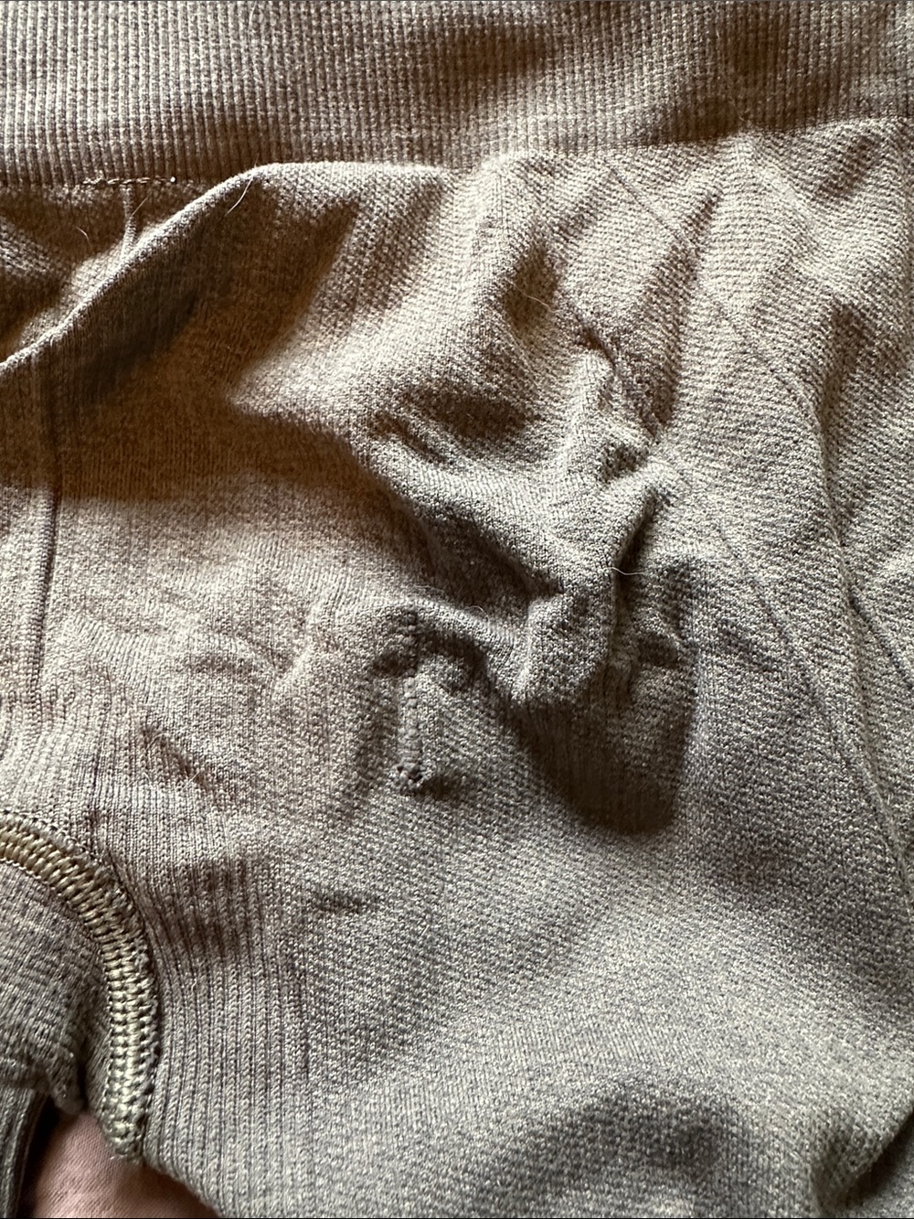 lululemon athletica fatigue green ebb and flow crops - Picture 3 of 4
